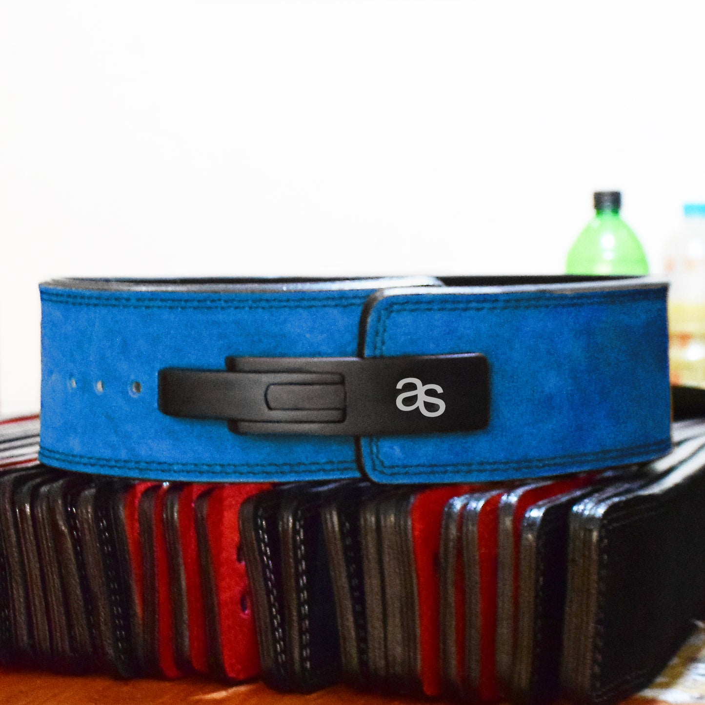 Aaylans Weightlifting Lever Belt Made of Genuine Cow Leather 13mm Thick Heavy duty Belt for Men & Women Lower Back Support for Gym Workouts Deadlifts Squats Powerlifting (Blue)