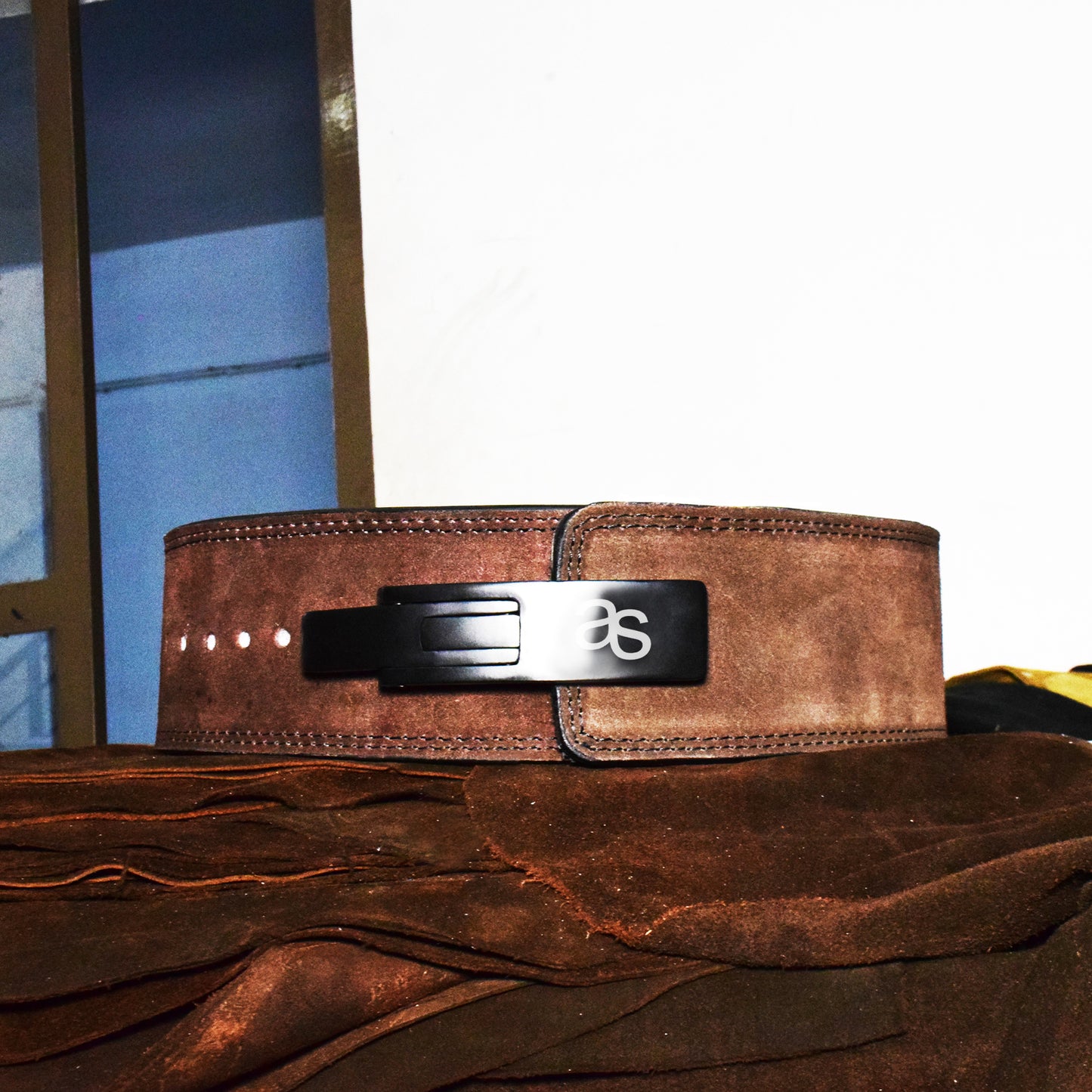 Aaylans Weightlifting Lever Belt Made of Genuine Cow Leather 13mm Thick Heavy duty Belt for Men & Women Lower Back Support for Gym Workouts Deadlifts Squats Powerlifting (Dark Brown)